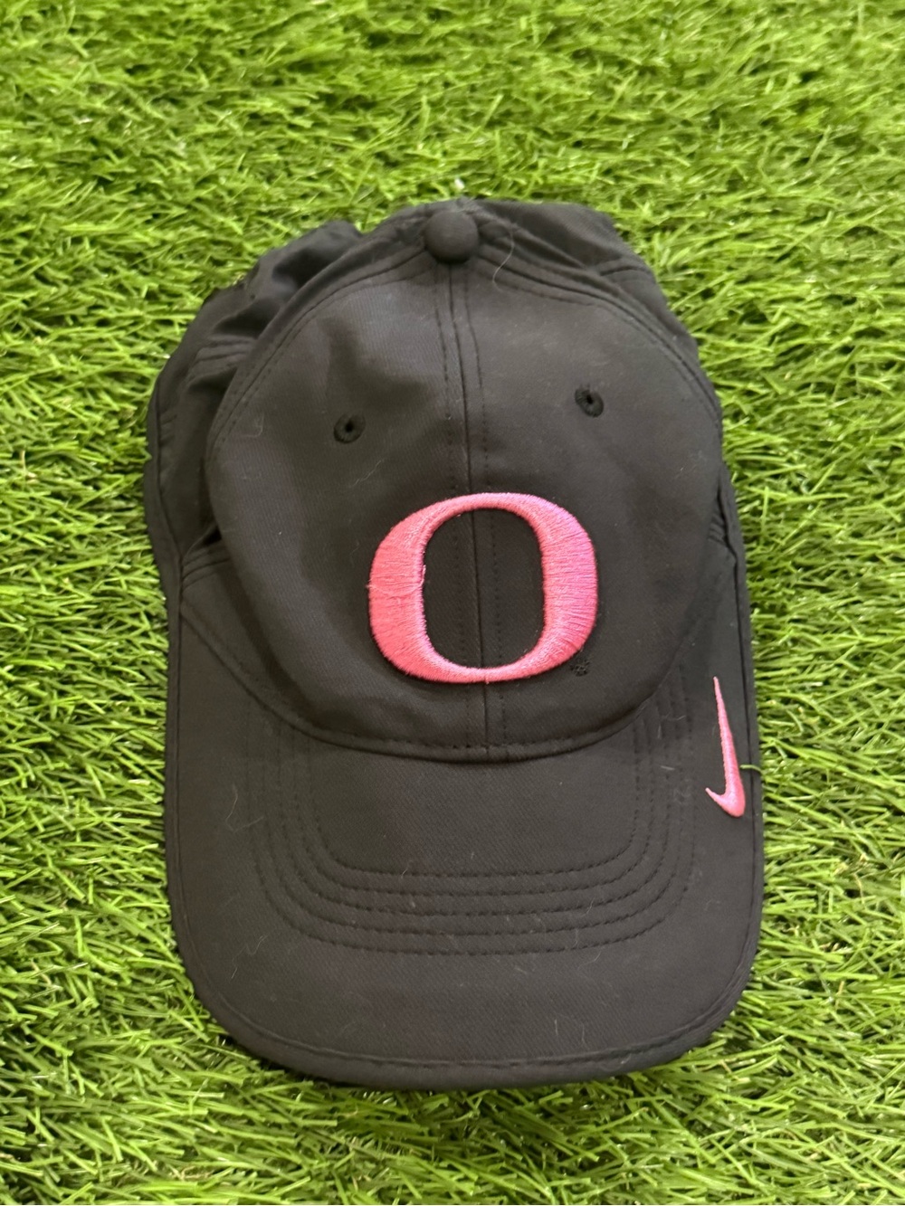 Nike Legacy91 Dri-Fit- Oregon Ducks - Breast Cancer Support - Hat